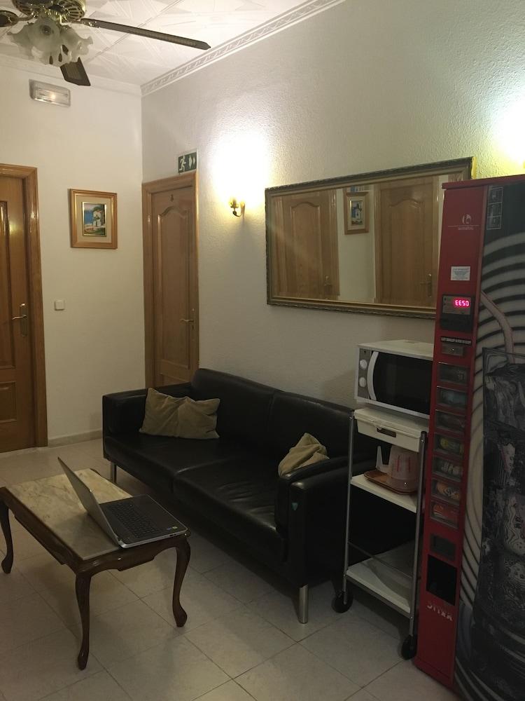 Hostal Lido Madrid Exterior foto